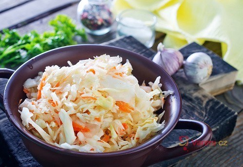 Recept na pravý salát Coleslaw jako z restaurace
